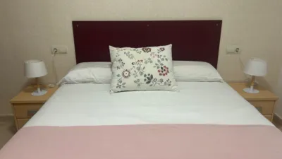 Piso en alquiler en Avenida Andalucía, cerca de Calle Real, Caleta de Vélez-Lagos (Vélez-Málaga) de 1.000 €<span>/sem</span>