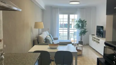 Piso en alquiler en Avenida Andalucía, cerca de Calle Real, Caleta de Vélez-Lagos (Vélez-Málaga) de 1.000 €<span>/sem</span>