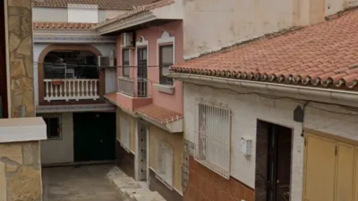 Flat on Viernes Santo Street photo 3