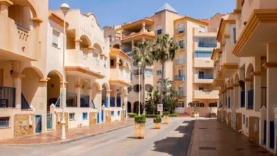 Flat in Calle de la Sierra Nevada, 1 photo 10
