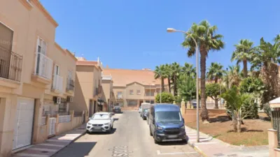 Semi-detached house at Calle del Mar Caspio, 3 photo 3