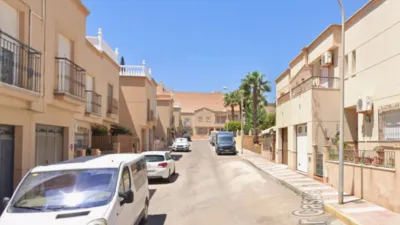 Semi-detached house at Calle del Mar Caspio, 3 photo 2