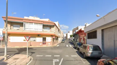 Flat on Avenida de Juan Bonachera, 206 photo 2