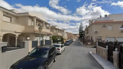 Single-family chalet on Calle de América, 1 photo 3