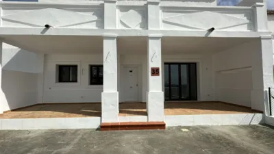 Semi-detached chalet in Urbanización Doña Julia photo 2