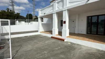 Chalet adosado en Urbanización Doña Julia photo 12