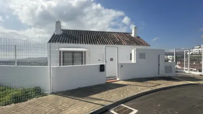 Semi-detached chalet on Calle Higuera photo 3