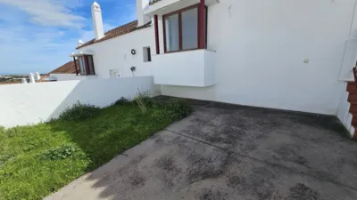 Semi-detached chalet in Doña Julia Urbanization photo 4