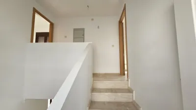 Semi-detached chalet in Urbanización Doña Julia photo 5