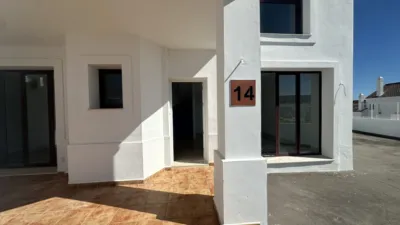 Semi-detached chalet in Urbanización Doña Julia, No. 1 photo 5