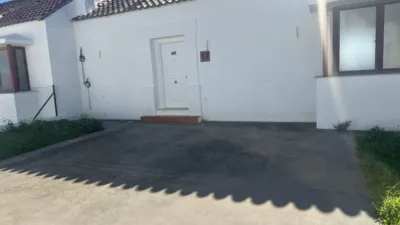 Semi-detached chalet on Higuera Street photo 3