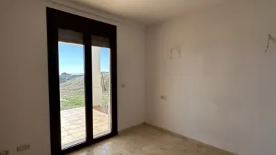 Semi-detached chalet on Higuera Street photo 51