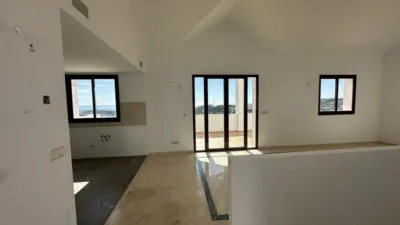 Semi-detached chalet on Higuera Street photo 8