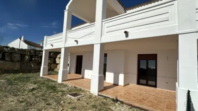 Semi-detached chalet on Higuera Street photo 63