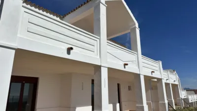 Semi-detached chalet on Higuera Street photo 62