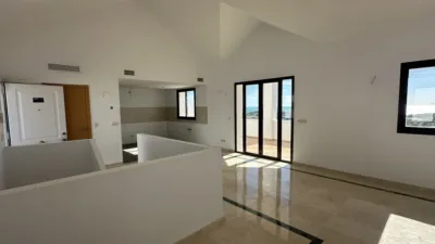 Semi-detached chalet on Higuera Street photo 12