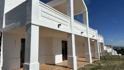 Semi-detached chalet on Higuera Street photo 67