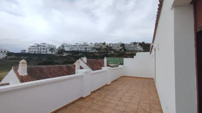 Semi-detached chalet in Urbanización Doña Julia photo 17