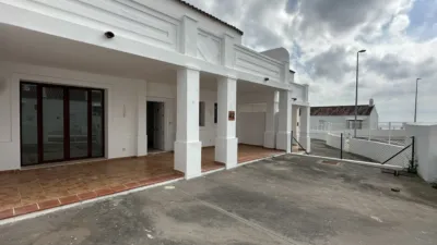 Semi-detached chalet in Urbanización Doña Julia photo 3
