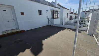Semi-detached chalet in Urbanización Doña Julia photo 2