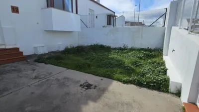 Semi-detached chalet in Urbanización Doña Julia photo 3