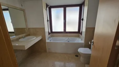 Semi-detached chalet in Urbanización Doña Julia photo 13
