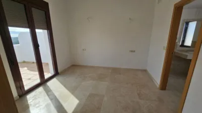 Semi-detached chalet in Urbanización Doña Julia photo 11