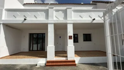 Semi-detached chalet in Urbanización Doña Julia, No. 1 photo 12