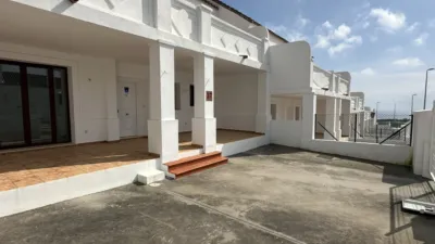 Semi-detached chalet in Urbanización Doña Julia, No. 1 photo 3