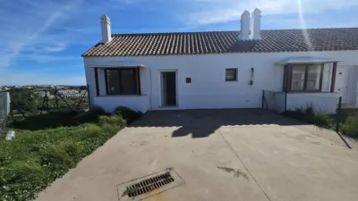 Semi-detached chalet in Urbanización Doña Julia photo 5