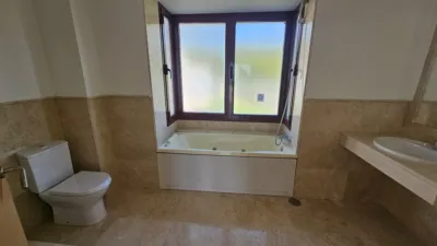Semi-detached chalet in Urbanización Doña Julia photo 13