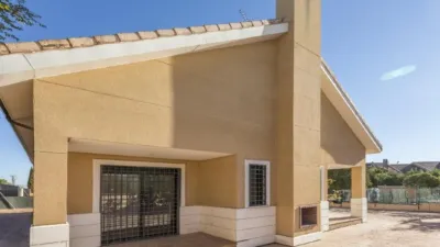 Detached house on Pilar Bardem Street photo 3