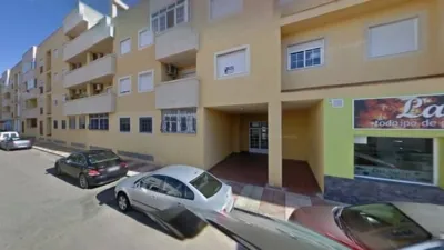 Flat on Calle La Coruña photo 2