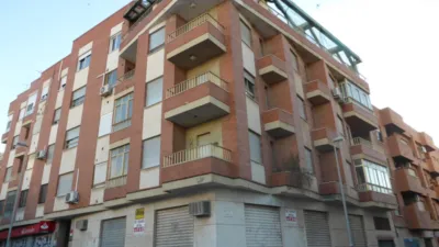 Top-floor apartment on Calle de los Reyes Católicos photo 4