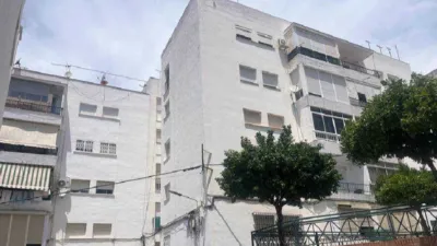 Apartment on Calle de la Peineta photo 9