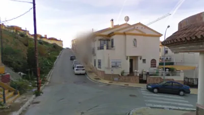 Semi-detached house on Antonio Mairena Street photo 4