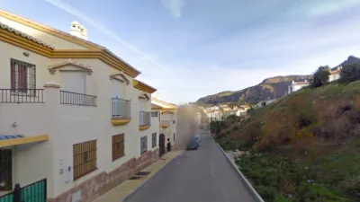 Semi-detached house on Antonio Mairena Street photo 7