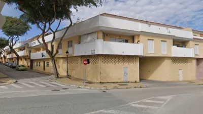 Apartment on Calle Maria Teresa Leon photo 9