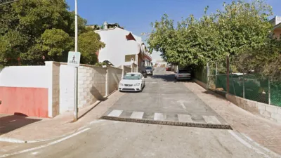 Semi-detached house on Canario Street photo 2