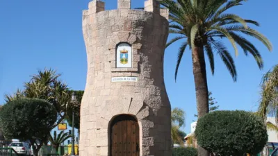 Semi-detached house on Canario Street photo 5