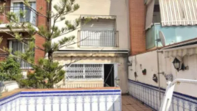 Semi-detached chalet on Carrer de Francesc Macià photo 2