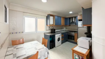 Apartment on Calle de Bernia photo 11