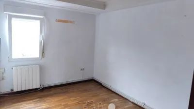 Piso en venta en Paseo del Prado de la Magdalena, Hospital-Rondilla-Santa Clara (Valladolid Capital) de 135.000 €