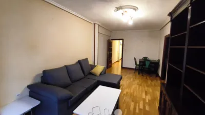 Piso en alquiler en Calle de los Embajadores, cerca de Calle Abierta, Las Delicias (Valladolid Capital) de 670 €<span>/mes</span>