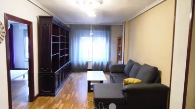 Piso en alquiler en Calle de los Embajadores, cerca de Calle Abierta, Las Delicias (Valladolid Capital) de 670 €<span>/mes</span>