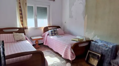 Piso en venta en Avenida de Burgos, cerca de Calle de Cáceres, La Victoria (Valladolid Capital) de 149.000 €