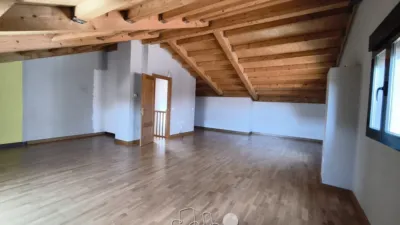 Chalet pareado en venta en Calle Piña De Esgueva, Renedo de Esgueva de 285.500 €