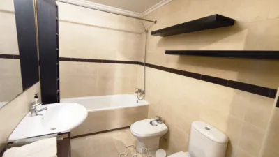 Chalet pareado en venta en Calle Piña De Esgueva, Renedo de Esgueva de 285.500 €