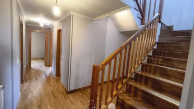 Chalet pareado en venta en Calle Piña De Esgueva, Renedo de Esgueva de 285.500 €