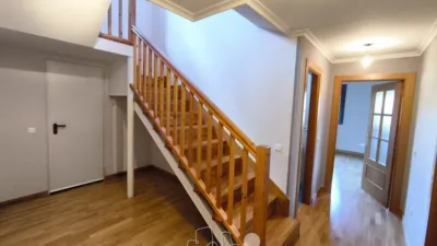 Chalet pareado en venta en Calle Piña De Esgueva, Renedo de Esgueva de 285.500 €